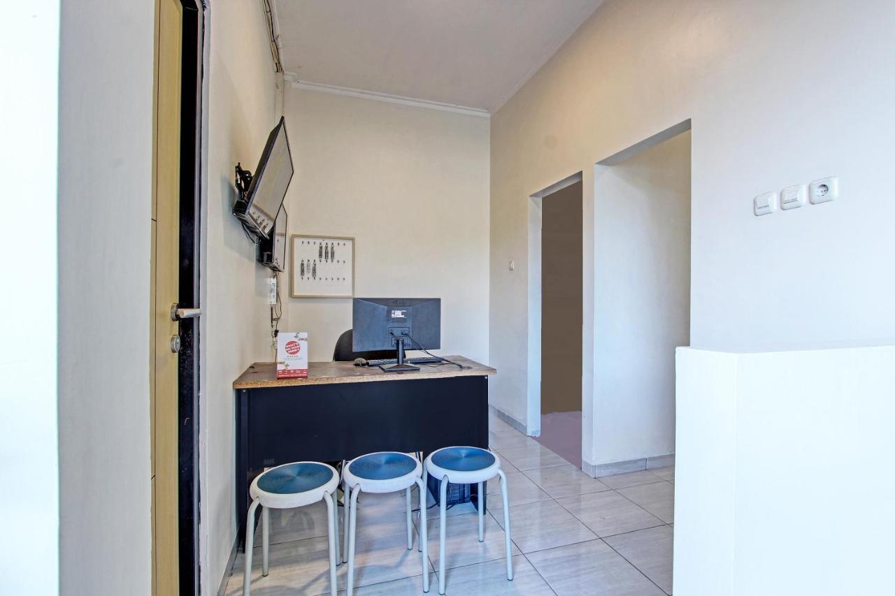 Capital O 91377 Mk Prime Syariah Hotel Семаранг Екстериор снимка