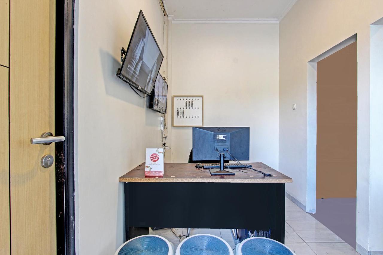 Capital O 91377 Mk Prime Syariah Hotel Семаранг Екстериор снимка