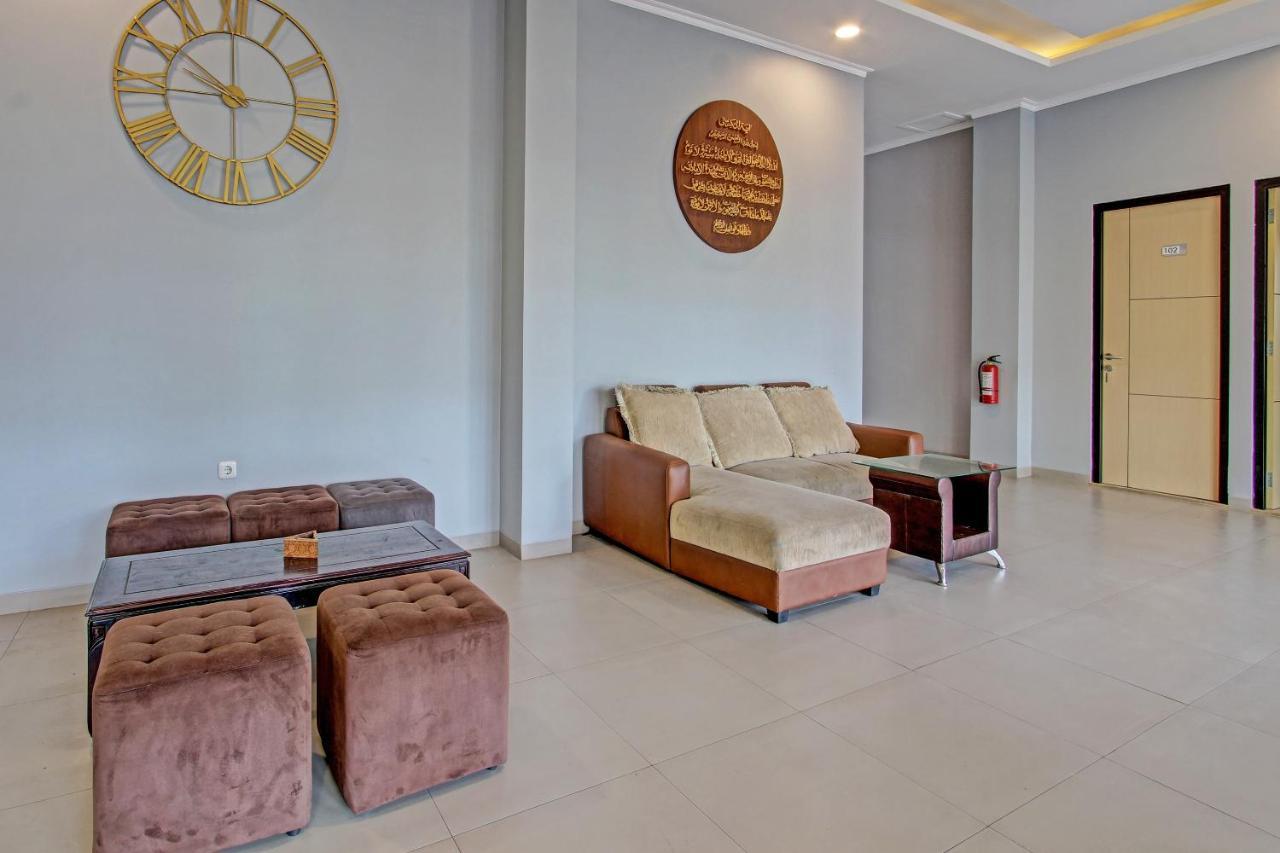 Capital O 91377 Mk Prime Syariah Hotel Семаранг Екстериор снимка