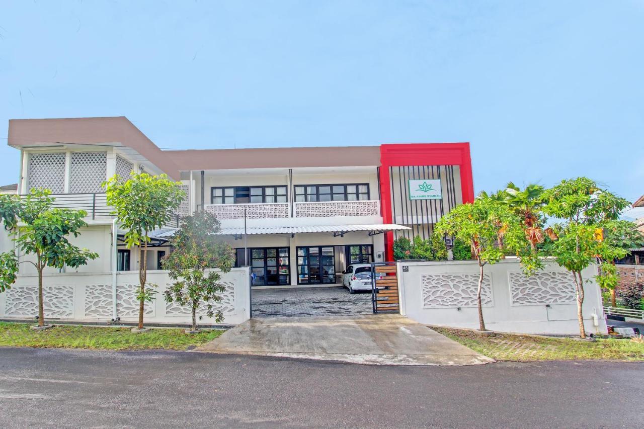 Capital O 91377 Mk Prime Syariah Hotel Семаранг Екстериор снимка