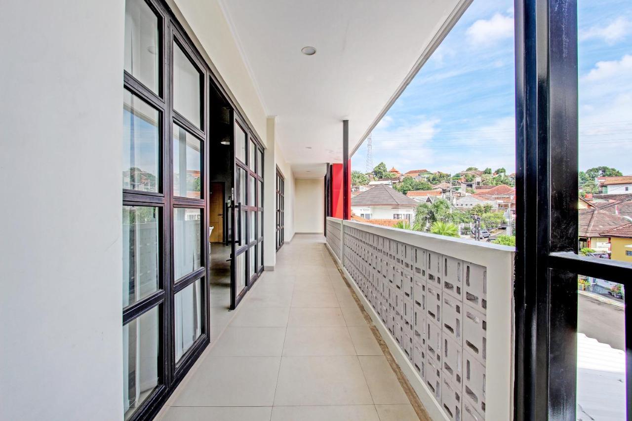Capital O 91377 Mk Prime Syariah Hotel Семаранг Екстериор снимка